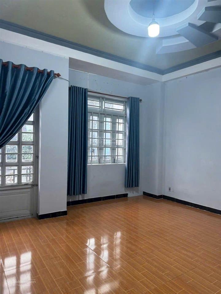 Cg cho thuê nhà mới sơn sửa hẻm xe tải thới an, q12.
dt 5m*18m trệt 3 lầu, 4pn, 4wc, sân để xe máy