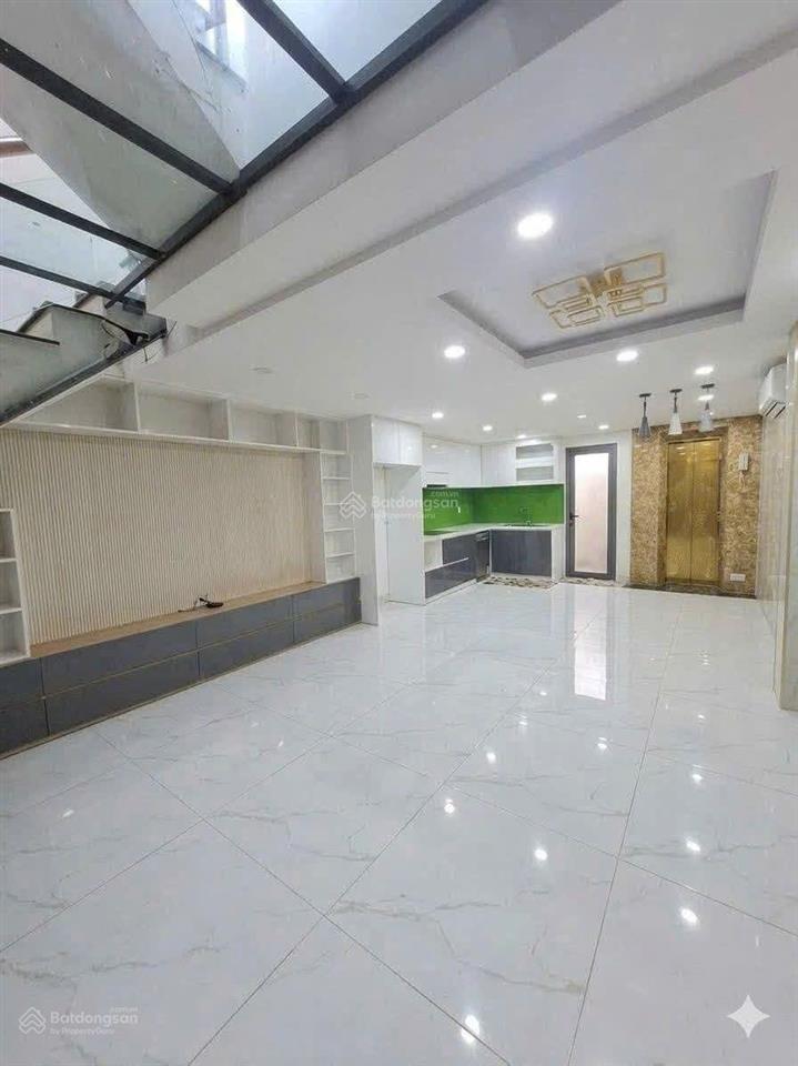 Cg cho thuê nhà hẻm trung mỹ tây 2a, q12
4x15, trệt 2 lầu 3pn, p thờ, 3wc, sân để xe rộng hẻm 3m,