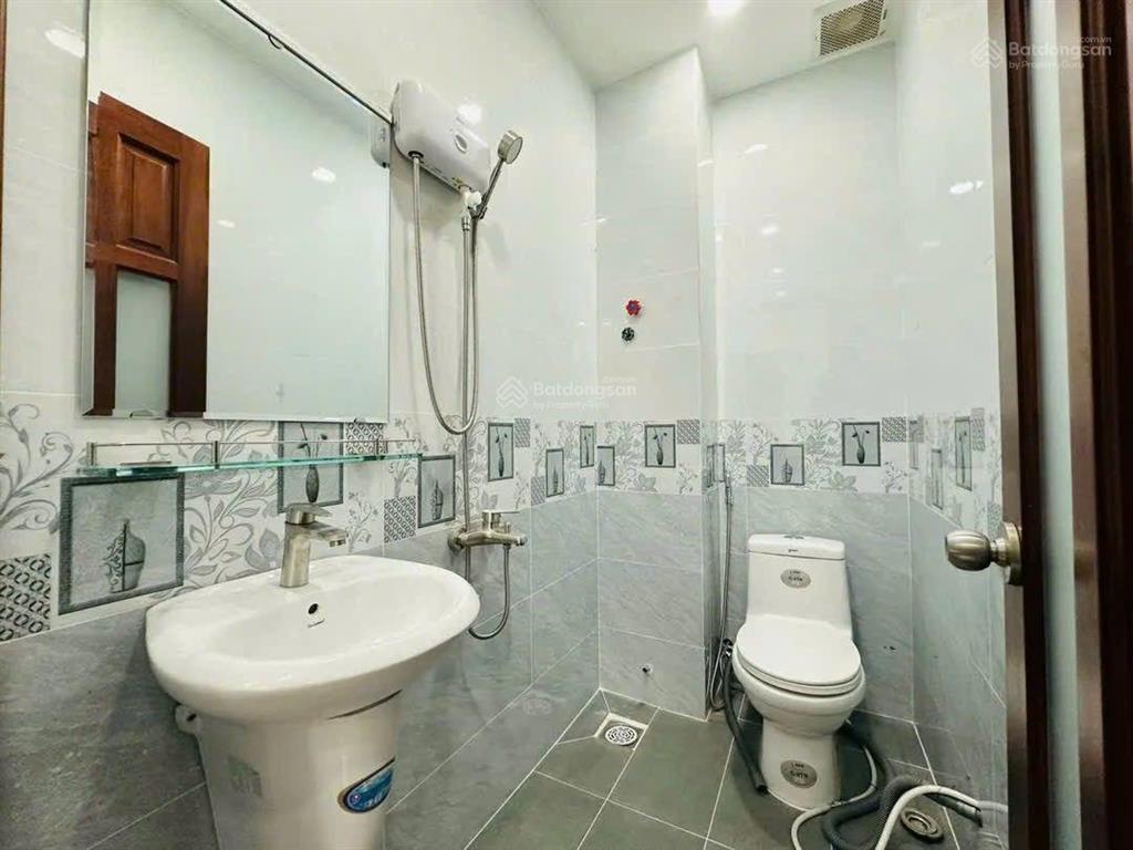 Giá 3 triệu/tháng cho thuê phòng cửa sổ full nội thất gần cầu phú long q12 địa chỉ