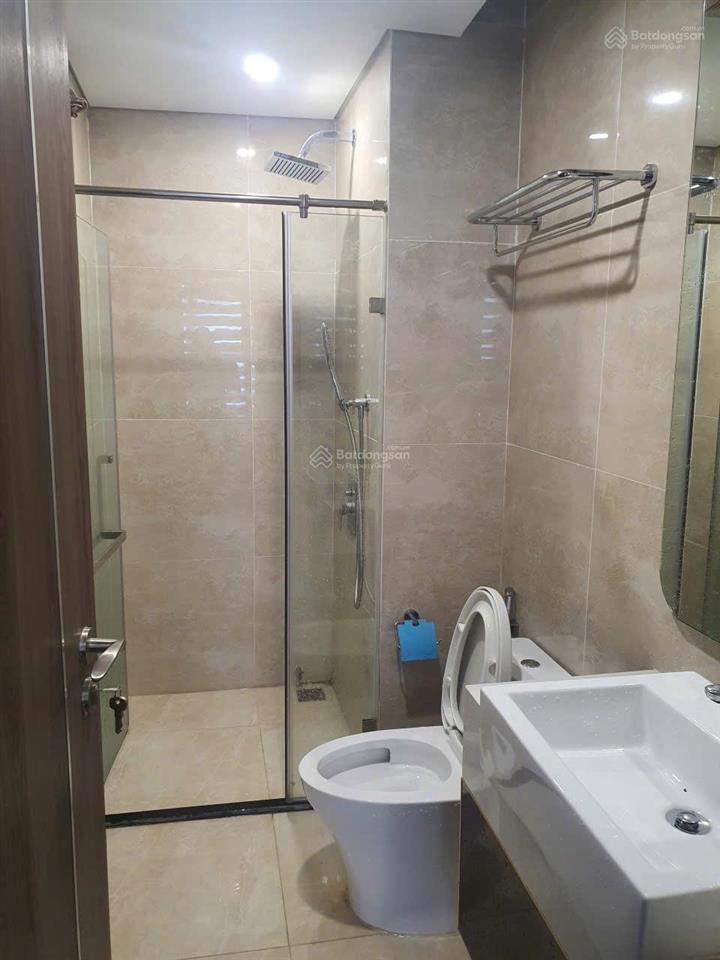 Cho thuê căn hộ 2pn, 2wc, 65m2 tại hoàng huy commerce, giá siêu hời, view đẹp