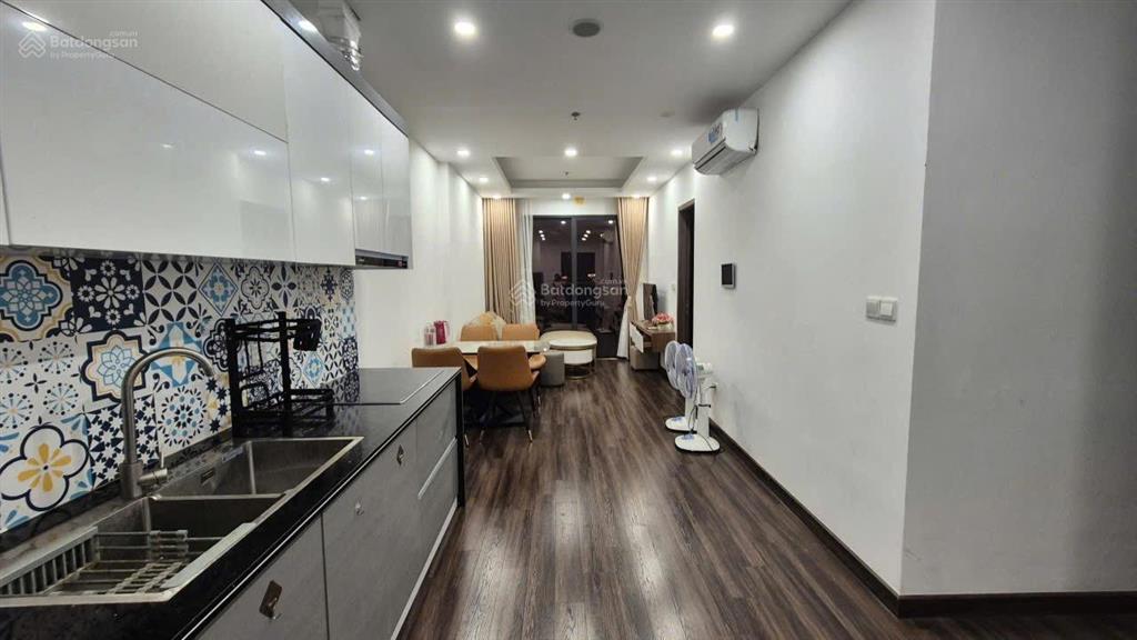 Cho thuê căn hộ 2pn, 2wc, 65m2 tại hoàng huy commerce, giá siêu hời, view đẹp