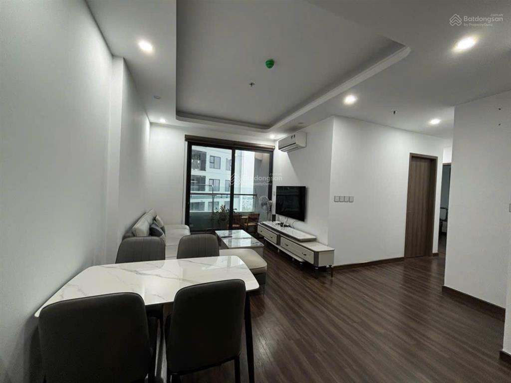 Bán căn 3 ngủ, full đồ, có sổ giá tốt tại hoàng huy commerce