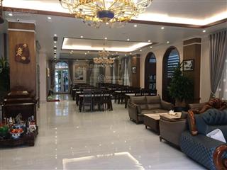 Cần bán khách sạn 7 tầng trung tâm du lịch bãi cháy, hoàn thiện 33 phòng.  0988 208 ***