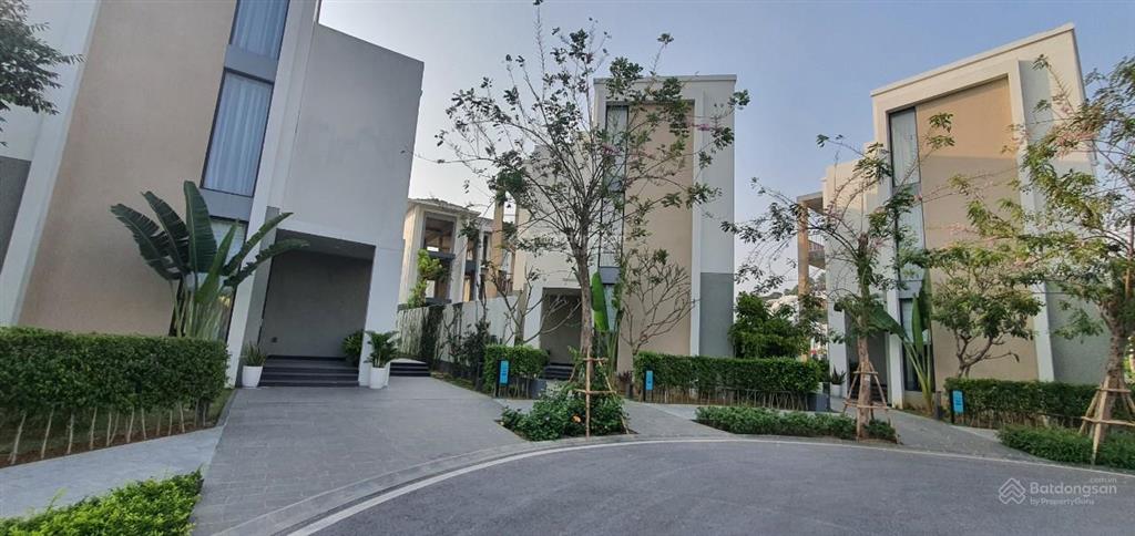 Bán căn biệt thự đơn lập sun premier village hạ long, dt 283m2, giá 9x tr/m2