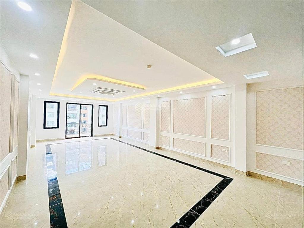 40 tỷ sở hữu tòa nhà văn phòng 8 tầng, đường trung kính đôi, dt 82m², mt 5.2m, đường 8m, vỉa hè 2m