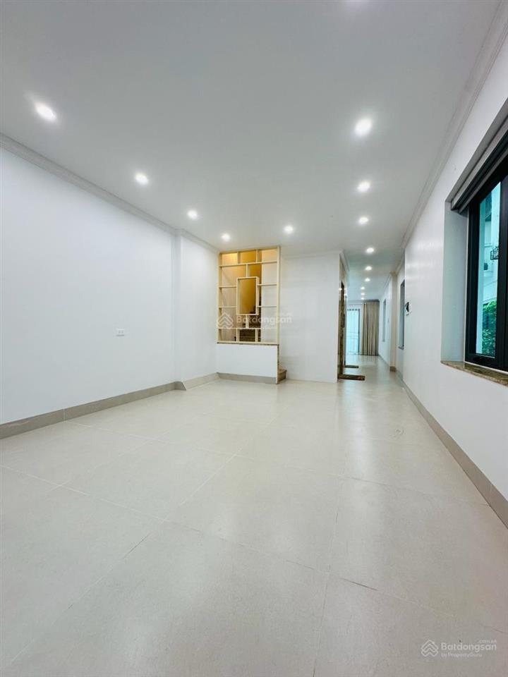 39 tỷ sở hữu toà nhà 6 tầng mặt phố trung kính đôi dt 56m2, vỉa hè 10m, kinh doanh sầm uất, lô góc