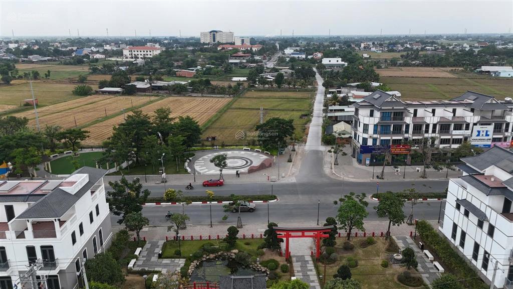 Đất nền hậu nghĩa, liền kề vinhomes, hưởng trọn tiện ích, sổ sẵn