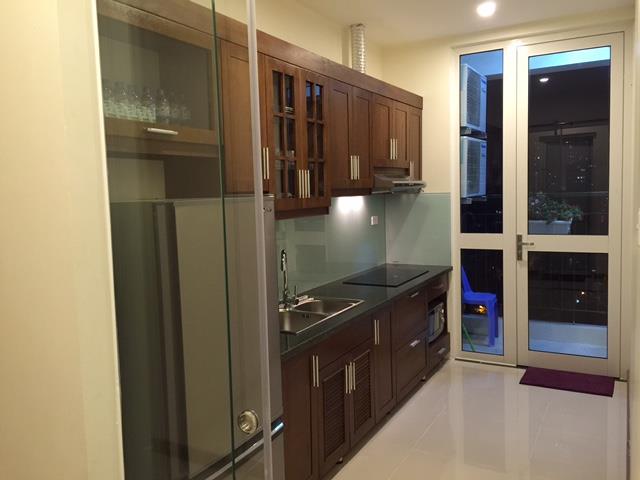 Bán căn hộ bắc hà lucky  phạm văn đồng 70m2  2pn  2vs 5,6 tỷ tầng trung, sẵn sổ đỏ