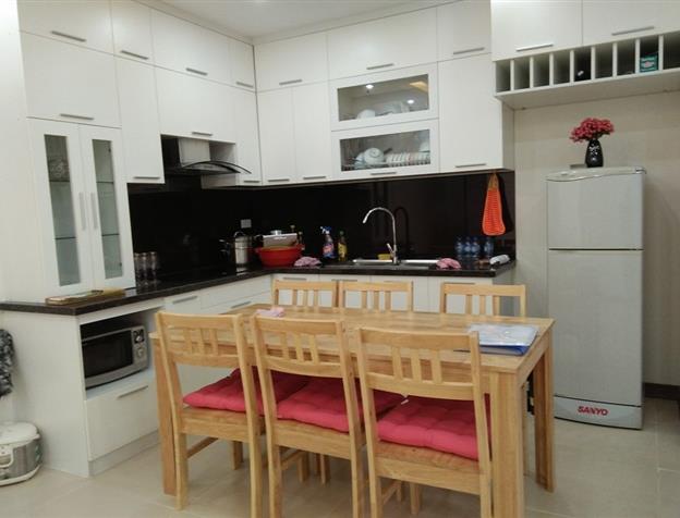 Bán căn hộ bắc hà lucky  phạm văn đồng 70m2  2pn  2vs 5,6 tỷ tầng trung, sẵn sổ đỏ