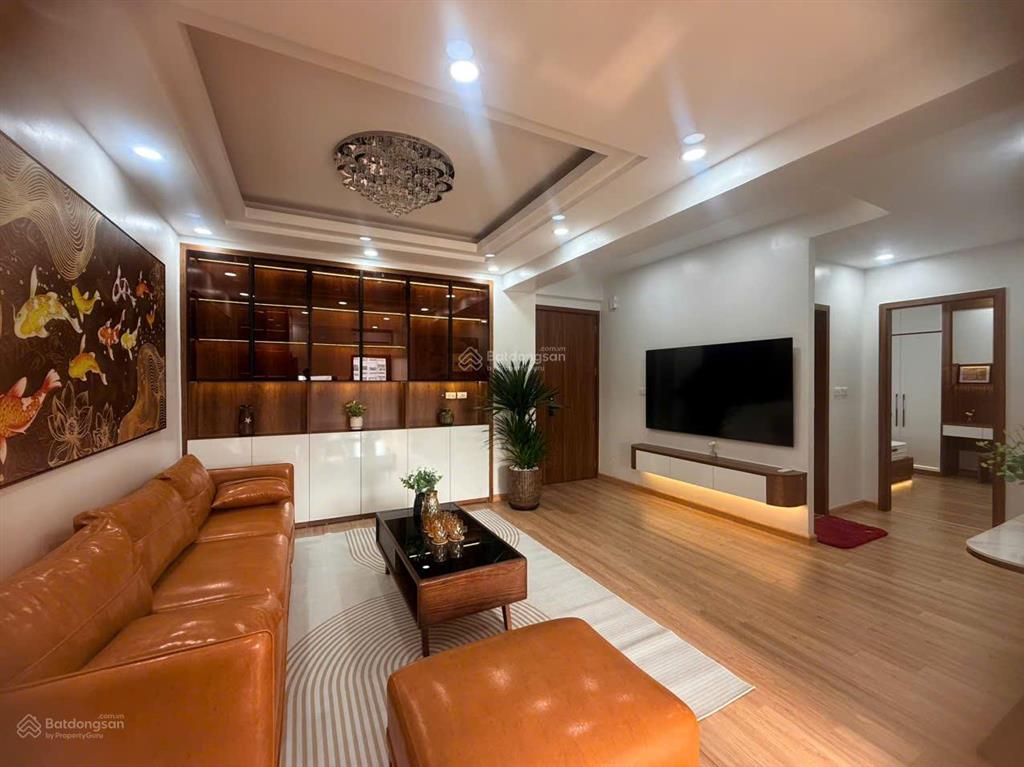 Hiếm có có slot ô tô hầm. cho thuê căn 110m 3pn đủ đồ, sẵn ở giá 15,5tr/th tại sunsquarelê đức thọ