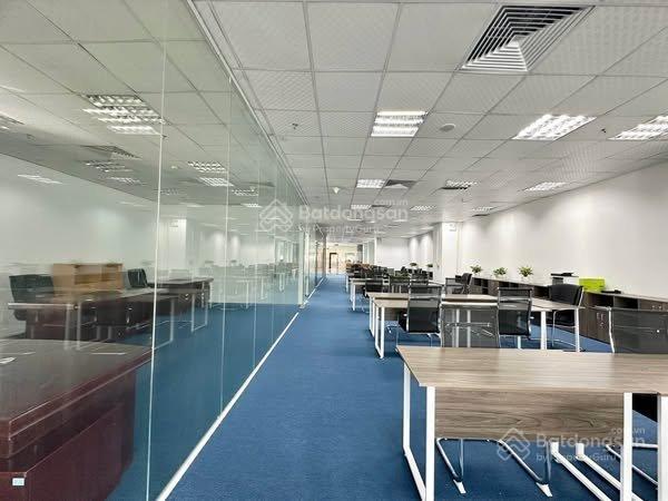 Văn phòng giá rẻ cho thuê ở thọ tháp, cầu giấy,tiện nghi,chuyên nghiệp. tư vấn và xem 0982 908 ***