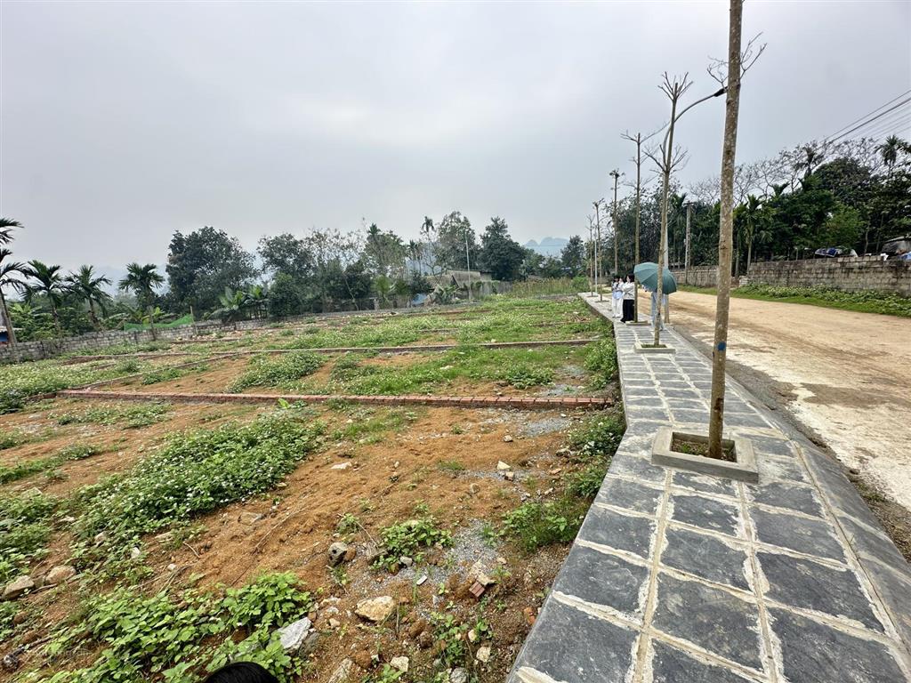 Bán lô đất 100m2 sát dự án nghỉ dưỡng lớn utopia 200ha lạc thuỷ  hoà bình chỉ 790 triệu