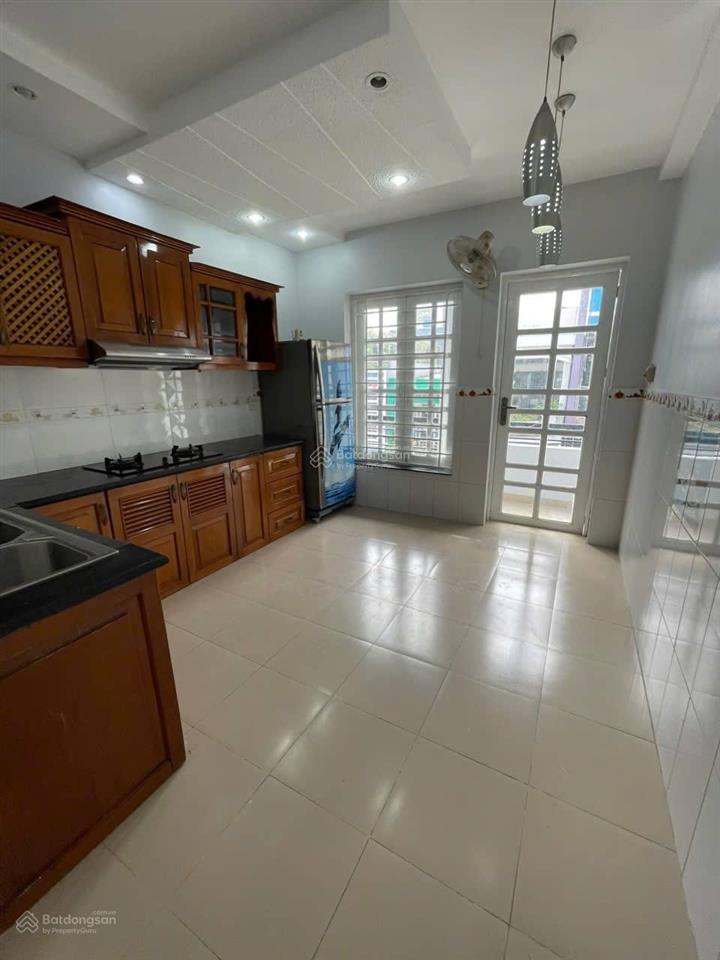 Nhà mt sát đường lớn bình phú mới đẹp dọn vào ở ngay, 3.5x12m, 4 tấm, 8.7 tỷ tl chính chủ