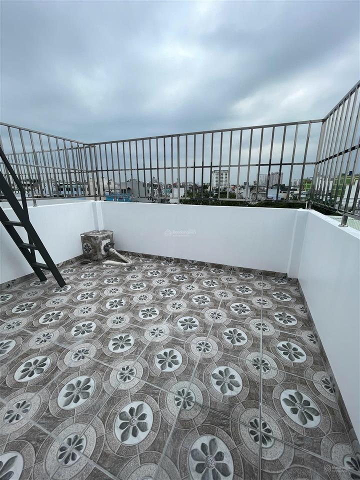 Nhà mới xây thiết kế đẹp dọn vào ở ngay hẻm xh rộng rãi, 4.2x15.7m, 4.5 tấm, 6.8 tỷ tl chính chủ