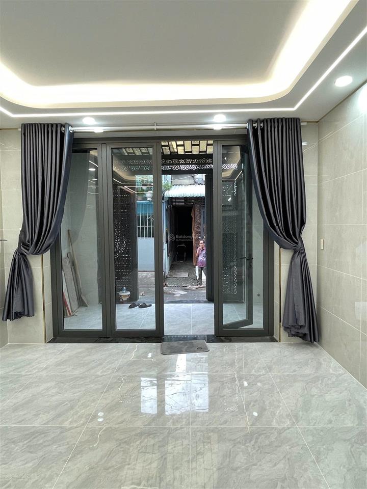 Nhà mới xây thiết kế đẹp dọn vào ở ngay hẻm xh rộng rãi, 4.2x15.7m, 4.5 tấm, 6.8 tỷ tl chính chủ