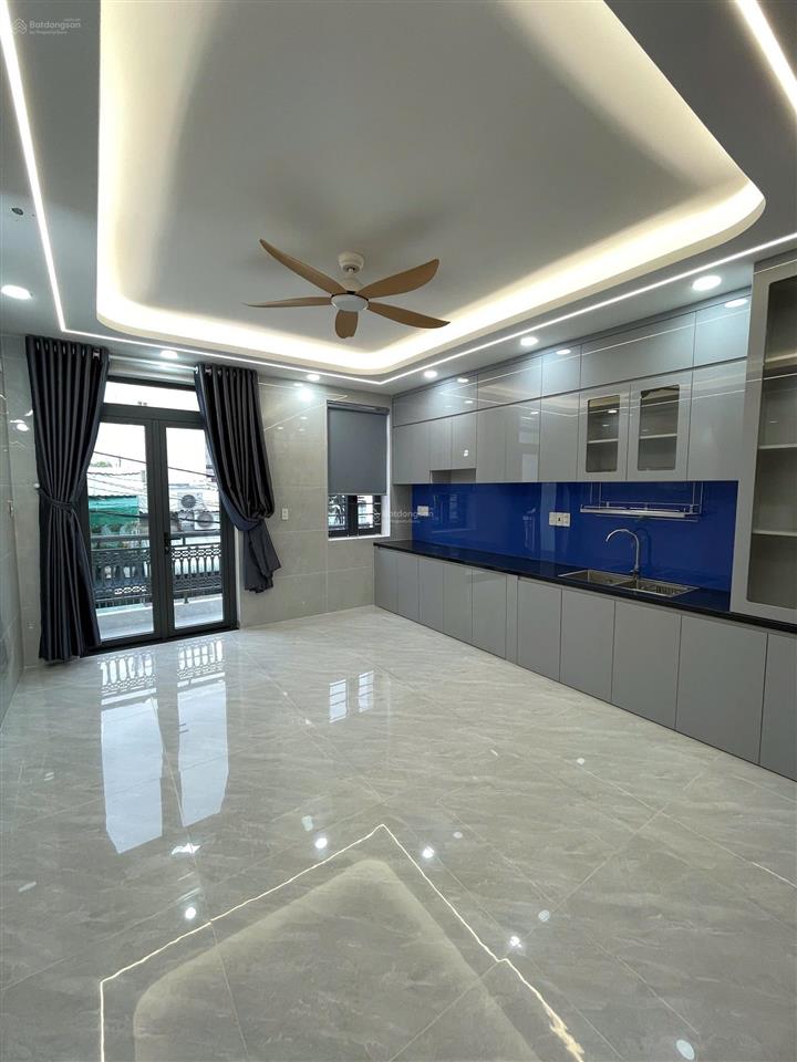 Nhà mới xây thiết kế đẹp dọn vào ở ngay hẻm xh rộng rãi, 4.2x15.7m, 4.5 tấm, 6.8 tỷ tl chính chủ