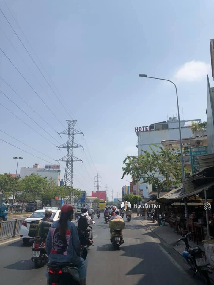 Bán xưởng có nhà mt đường kinh dương vương,dt 6.5x50m nh9m, cấp 4 có tách sổ riêng