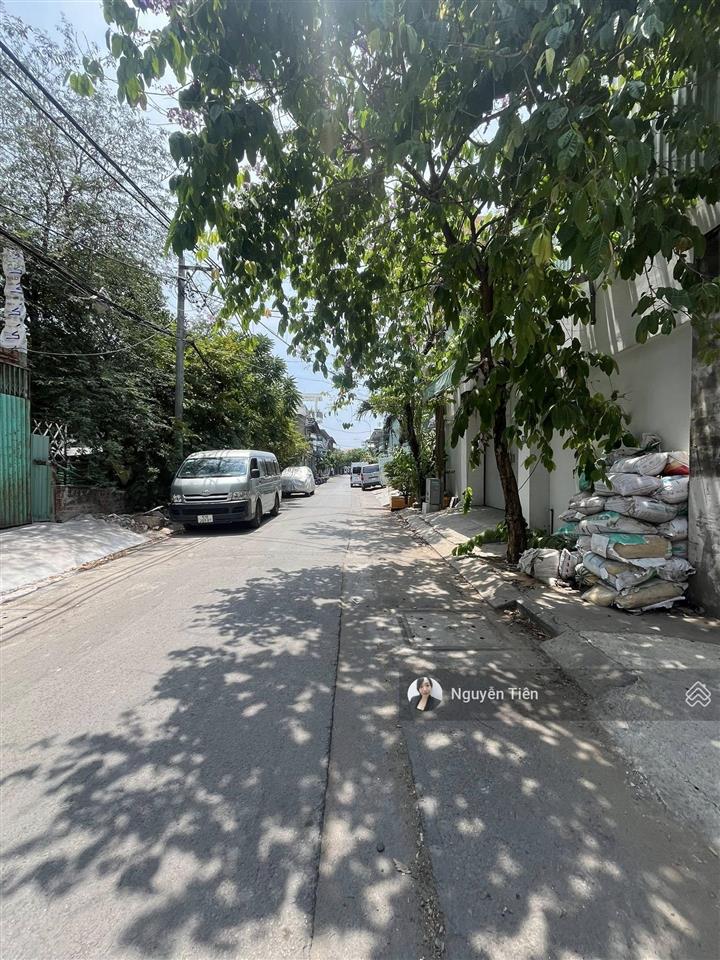 Bán xưởng có nhà mt đường kinh dương vương,dt 6.5x50m nh9m, cấp 4 có tách sổ riêng