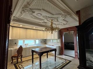 Biệt thự siêu sang kiến trúc pháp dát vàng khu vip tên lửa đường số 6, 10x20m, 3.5 tấm có hầm