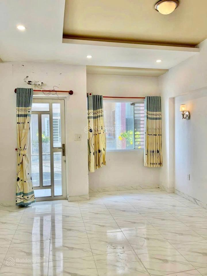 Nhà xây dựng kiên cố hẻm xe hơi 700/ đường tỉnh lộ 10, 4.5x12m, 3.5 tấm, 7.3 tỷ tl