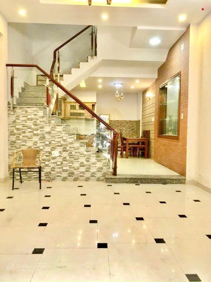 Nhà xây dựng kiên cố hẻm xe hơi 700/ đường tỉnh lộ 10, 4.5x12m, 3.5 tấm, 7.3 tỷ tl