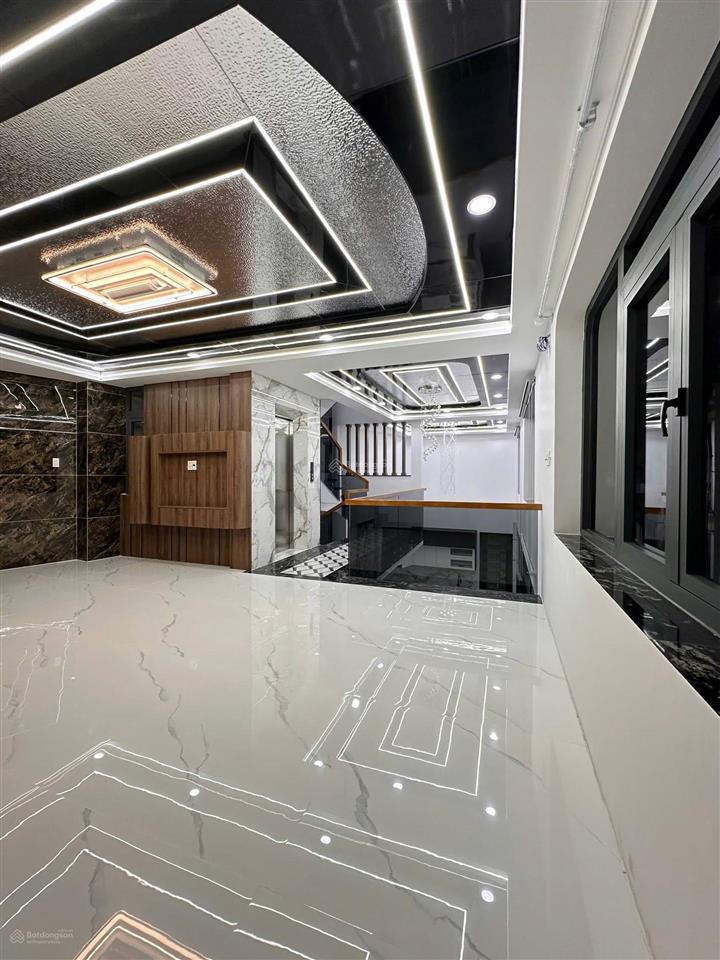 Nhà mới xây nội thất đẹp cao cấp hẻm xe hơi 2/ đường chiến lược, 13x8m, 4.5 tấm, bình tân