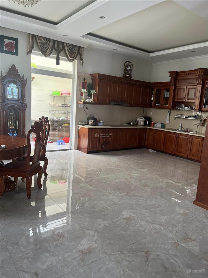 Biệt thự siêu sang mtnb khu vip tên lửa đường số 6a q. bình tân, 10x20m, 3 tấm + hầm, 33 tỷ tl
