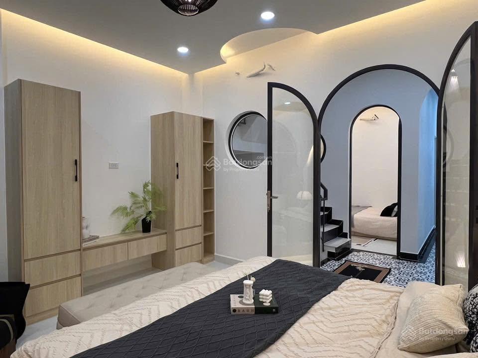 Nhà hẻm thông góc 2 mt đường tỉnh lộ 10 sát khu tên lửa, 5.2x10m, 3.5 tấm, 5 tỷ tl, sổ hồng đầy đủ