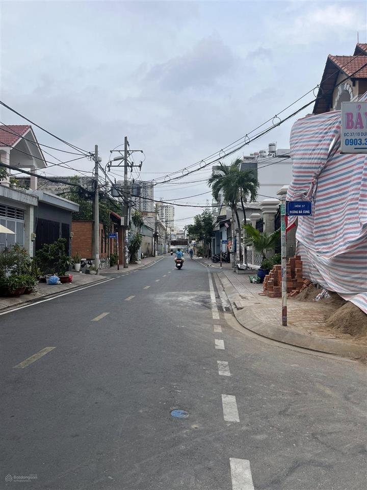 Cần ra nhà mt kinh doanh đường tên lửa nhỏ bình tân, 4.4x16m, 4.5 tấm, 10.8 tỷ, sổ hồng cc