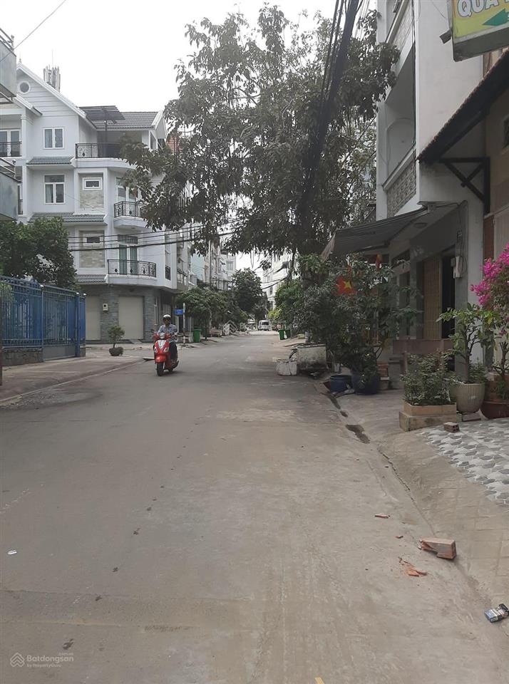 Nhà giá đầu tư khu vip tên lửa đường số 36 q.bình tân, dt 4x17m, 3 tấm, 9 tỷ tl, sổ hồng đầy đủ