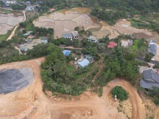 Cần bán nhanh lô đất bám 2 mặt đường (1 mặt bám đường trường sơn a, 1 mặt bám đường hòa lạc  kb