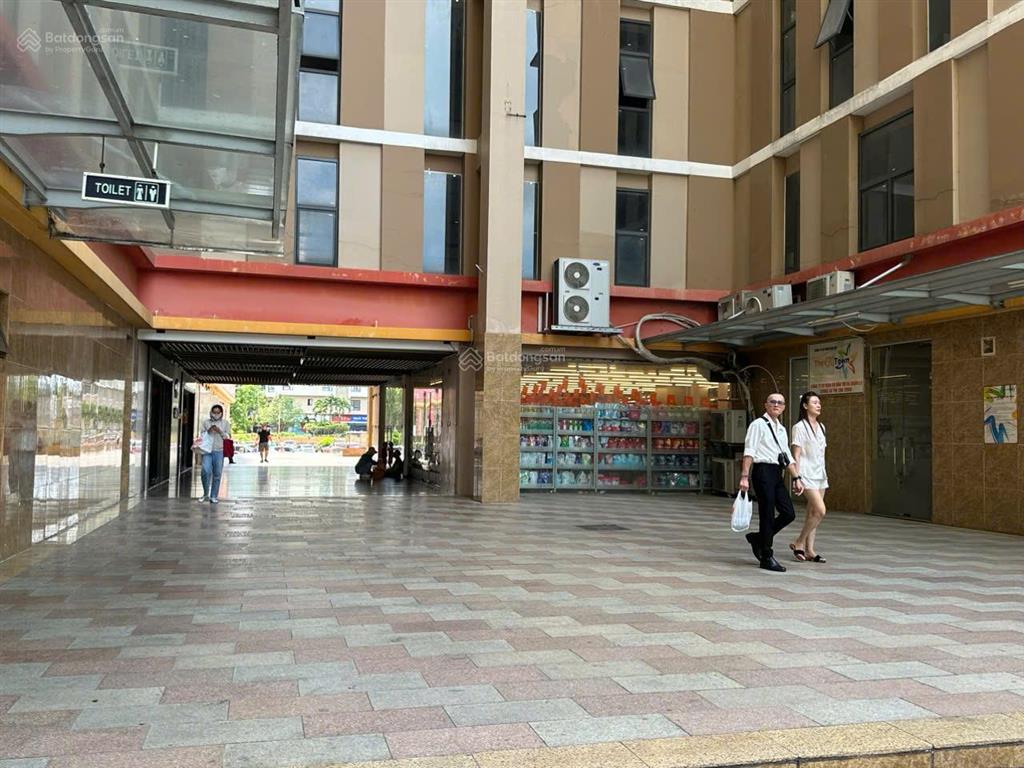 Bán căn hộ era town. dt 147m2, 3pn, 3wc, ntđđ, giá 4.5 tỷ, bao hết.  trúc