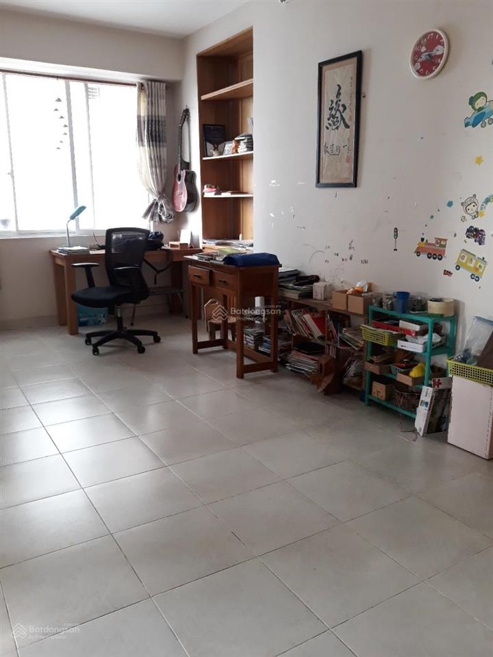 Bán căn hộ phú mỹ thuận, dt 95m2, 2pn, 2wc, nhà trống, view công viên. giá 2.6tỷ