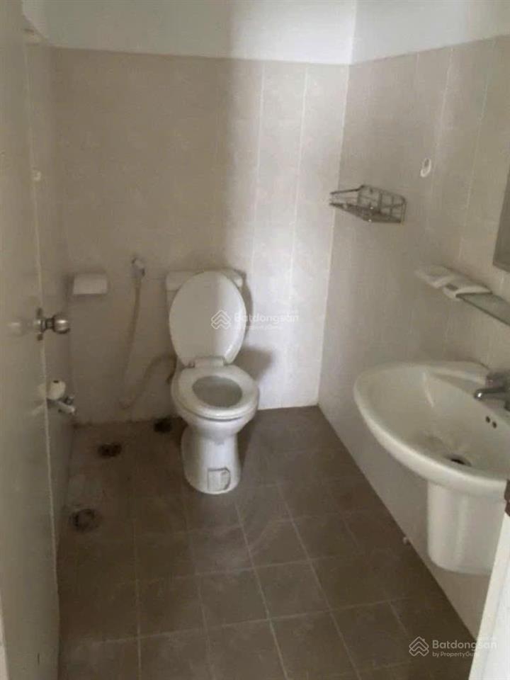 Chuyên bán căn hộ phú mỹ thuận, dt 95m, 2pn, 2wc, có vài căn, sổ hồng. giá từ 2.6 tỷ