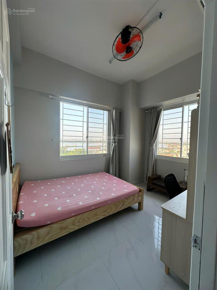 Chuyên bán căn hộ phú mỹ thuận. dt 95m, 3pn, 2wc, căn góc, view sông. giá 3 tỷ