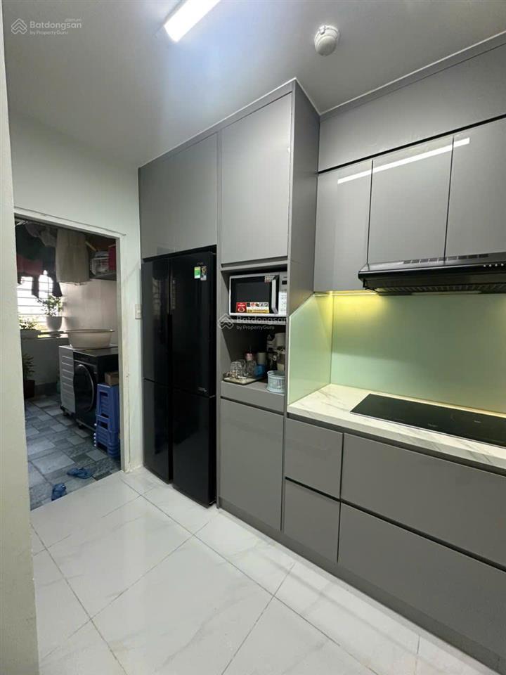 Chuyên bán căn hộ phú mỹ thuận. dt 95m, 3pn, 2wc, căn góc, view sông. giá 3 tỷ