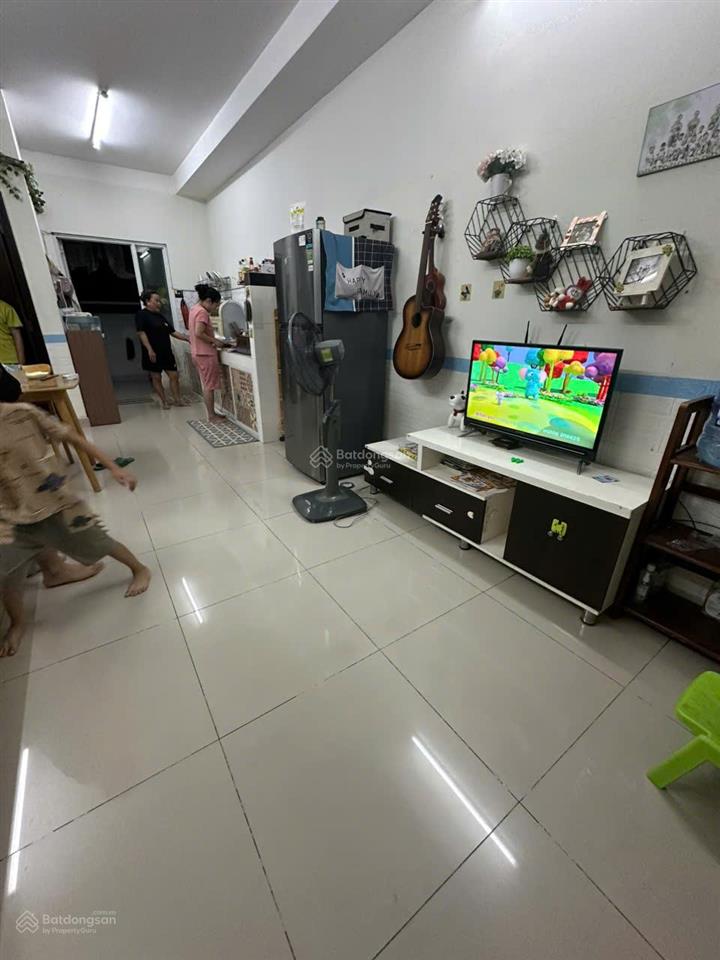 Chuyên bán căn hộ belleza. dt 60m2, 2pn, 1wc, sổ hồng, có vài căn. giá 3 tỷ.  trúc