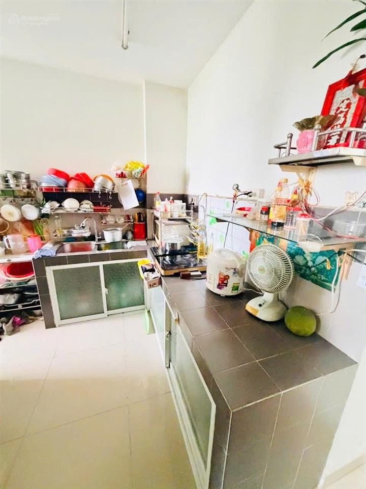 Chuyên bán căn hộ belleza. dt 60m2, 2pn, 1wc, sổ hồng, có vài căn. giá 3 tỷ.  trúc