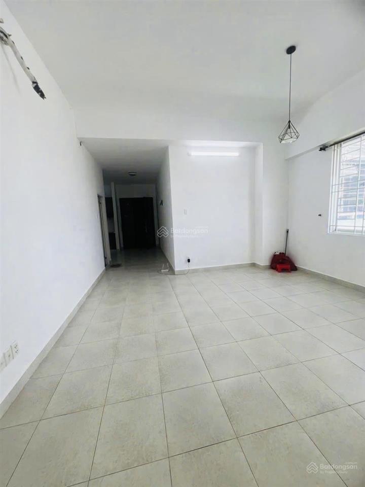 Chuyên bán căn hộ phú mỹ thuận, dt 85m, 3pn, 2wc, lầu 11, view sông. giá 2,35 tỷ
