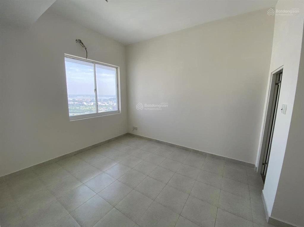 Chuyên bán căn hộ phú mỹ thuận, dt 85m, 3pn, 2wc, lầu 11, view sông. giá 2,35 tỷ