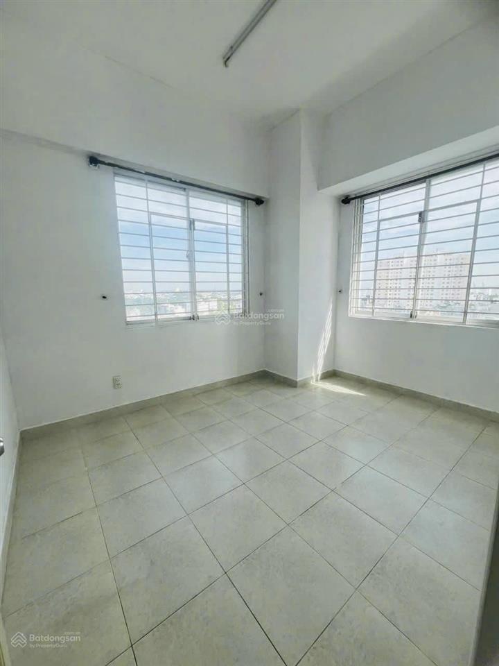 Chuyên bán căn hộ phú mỹ thuận, dt 85m, 3pn, 2wc, lầu 11, view sông. giá 2,35 tỷ