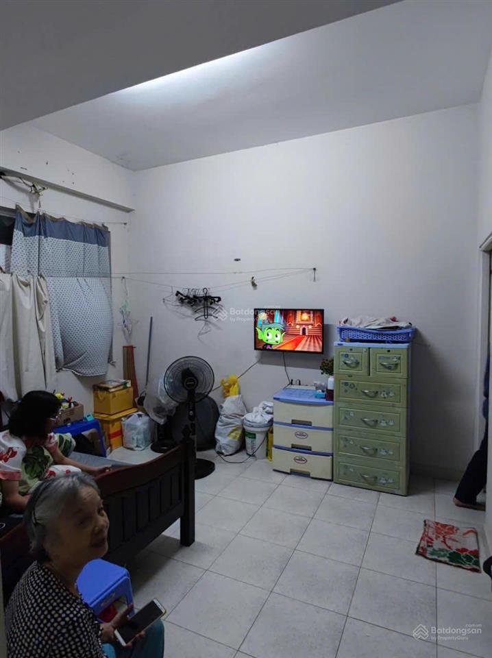 Chuyên bán căn hộ phú mỹ thuận, dt 95m, 2pn, 2wc, view công viên, lầu 4. giá 2.8 tỷ