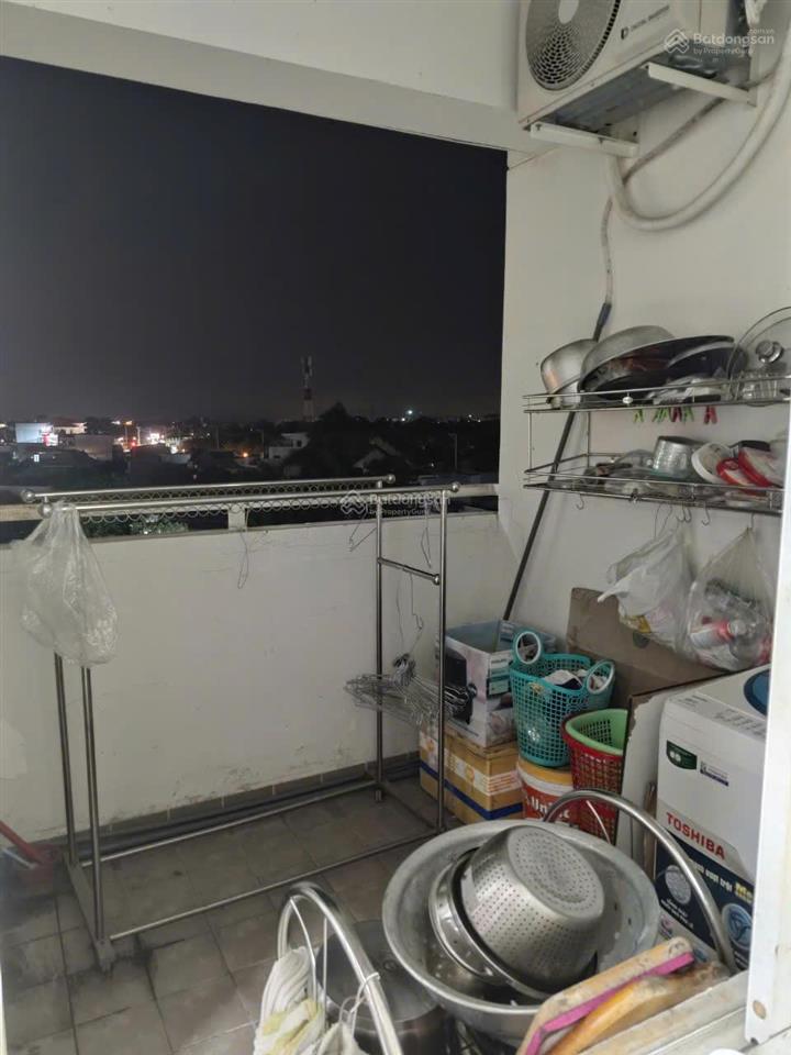 Chuyên bán căn hộ phú mỹ thuận, dt 95m, 2pn, 2wc, view công viên, lầu 4. giá 2.8 tỷ