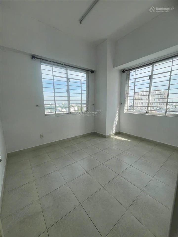 Chuyên bán căn hộ phú mỹ thuận. dt 86m2, 3pn, 2wc, lầu 3. giá 2,45 tỷ