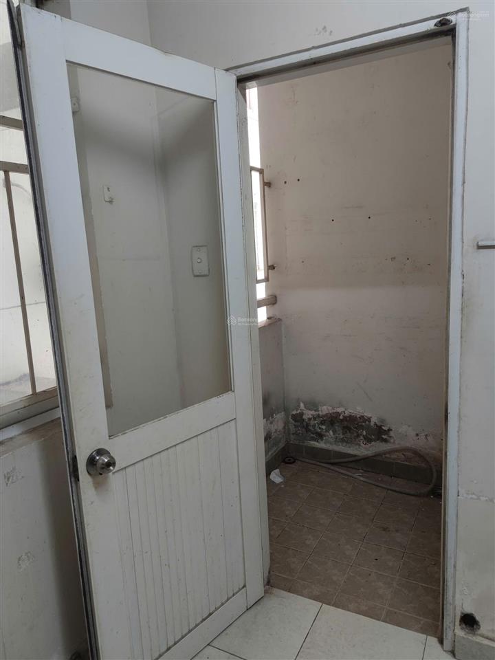 Chuyên bán căn hộ phú mỹ thuận. dt 86m2, 3pn, không nội thất. giá 2,42 tỷ ( thu trúc)