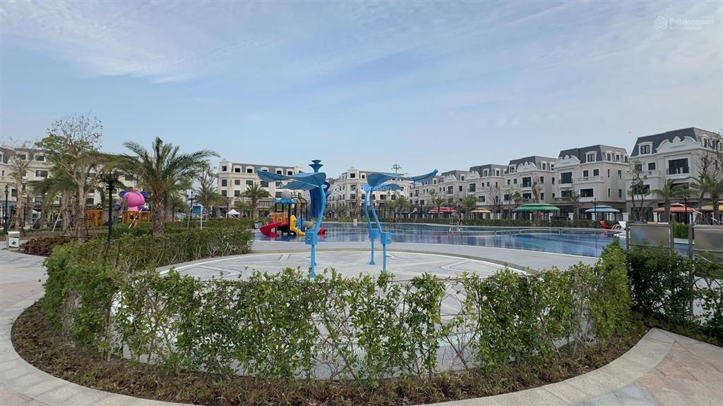 Bán gấp nhà liền kề tại vinhomes golden avenue móng cái, giá siêu hời 5,35 tỷ, 77,5m2