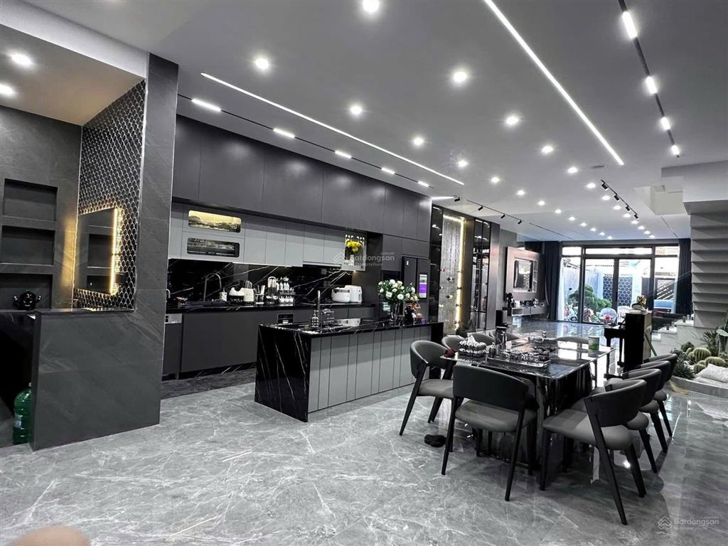 Bán gấp nhà liền kề tại vinhomes golden avenue móng cái, giá siêu hời 5,35 tỷ, 77,5m2