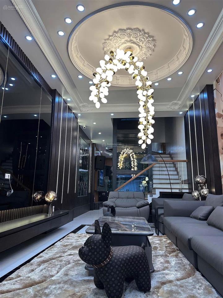 Bán gấp nhà liền kề tại vinhomes golden avenue móng cái, giá siêu hời 5,35 tỷ, 77,5m2