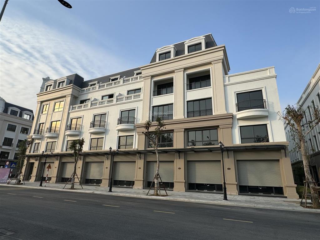 Bán gấp nhà liền kề tại vinhomes golden avenue móng cái, giá siêu hời 5,35 tỷ, 77,5m2