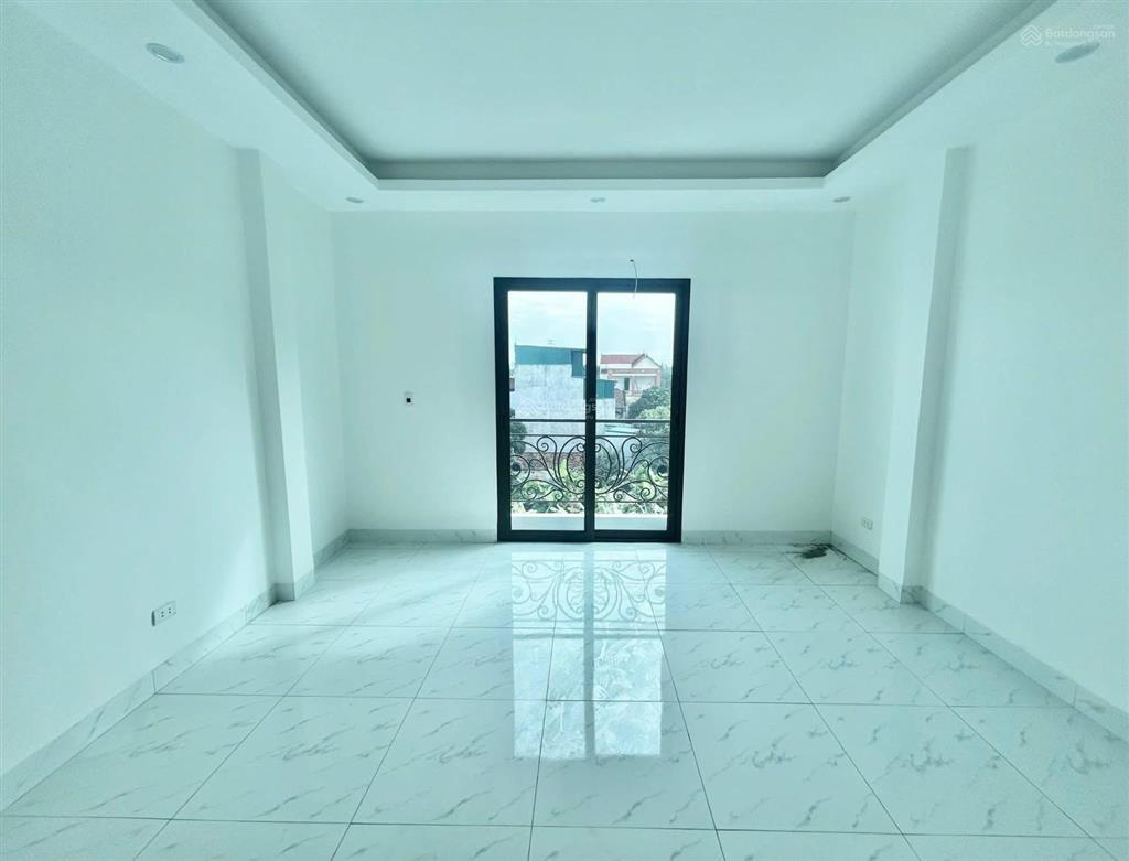 Chỉ 5,6 tỷ có ngay nhà mới keng về ở ngay  bắc từ liêm  ngõ rộng thoáng 30m2  5 tầng  mt4,5 m